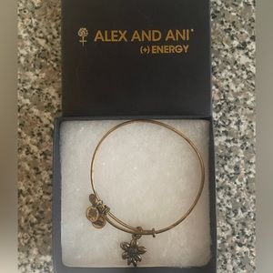 Alex and Ani Daisy Flower Rafaelian Finish Bangle